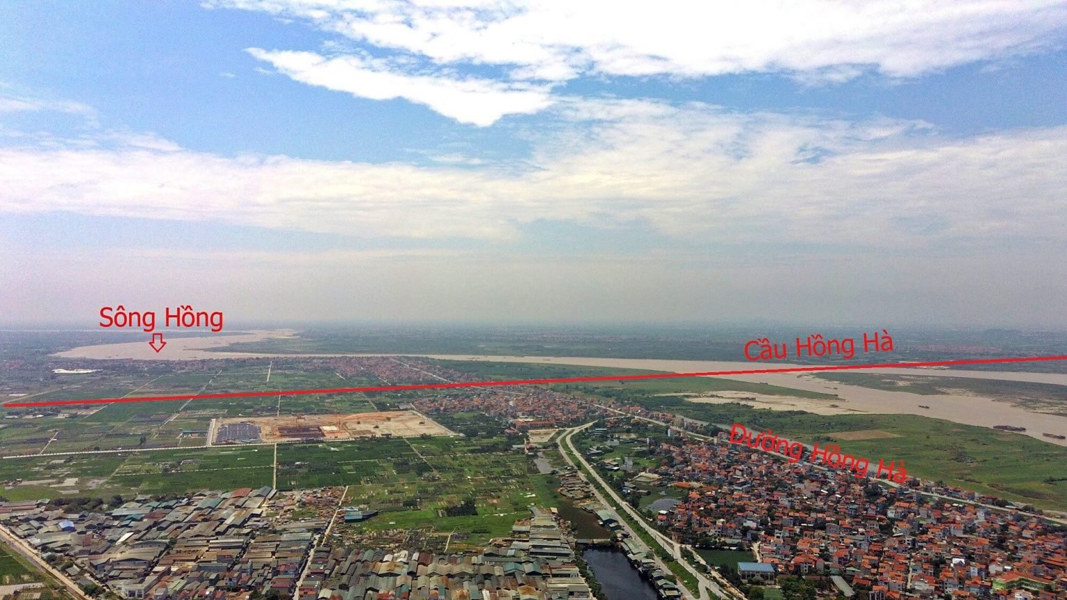 Theo qui hoạch, phía Nam cầu Hồng Hà sẽ nằm tại xã Hồng Hà, huyện Đan Phượng. Cầu sẽ giao cắt với đường Hồng Hà đoạn qua chùa Gia Lễ, nằm giữa trường THCS Liên Hồng và thôn Bồng Lai.